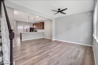 Main picture of 1807 Kemah Village Dr