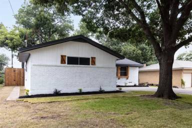 Main picture of 1308 Magnolia Dr