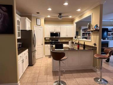 Main picture of 129 Renee Dr