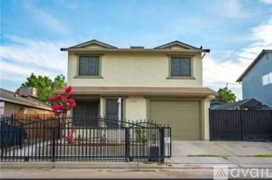 Main picture of 1428 Vine Cir
