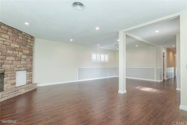 Main picture of 6050 Indiana Ave