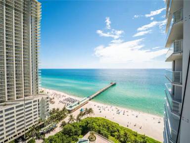 Main picture of Oceania Condo Association III