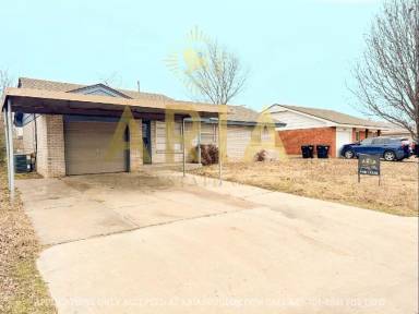 Main picture of 935 SW 1st St