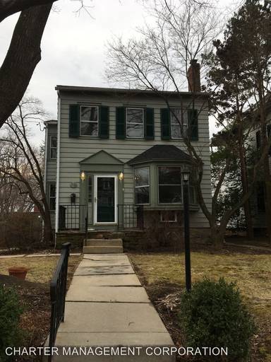 Main picture of 110 E Ashland St