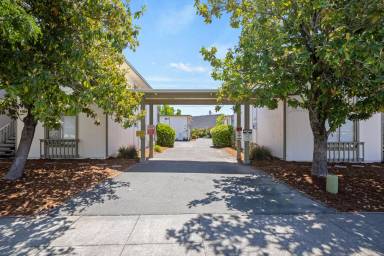 Main picture of 6208 Montecito Blvd