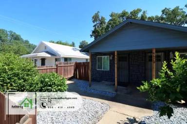 Main picture of 4680 Meade St