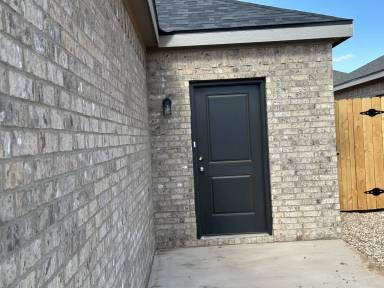 Main picture of 5526 Itasca St