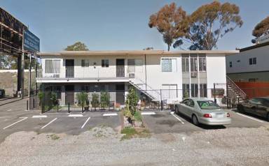 Main picture of 7530 North Ave