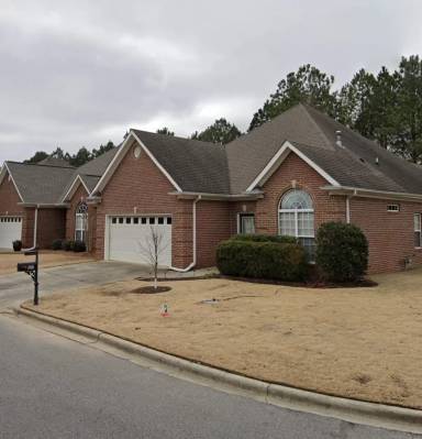 Main picture of 924 Castlemaine Dr