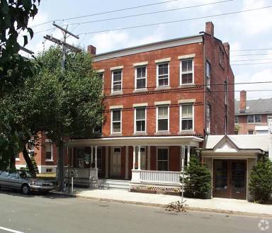 Main picture of 3 Trumbull St