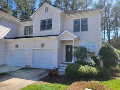 Main picture of 318 Charleston Ln