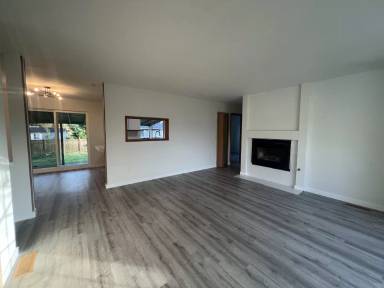 Main picture of 339 2nd Ave SE