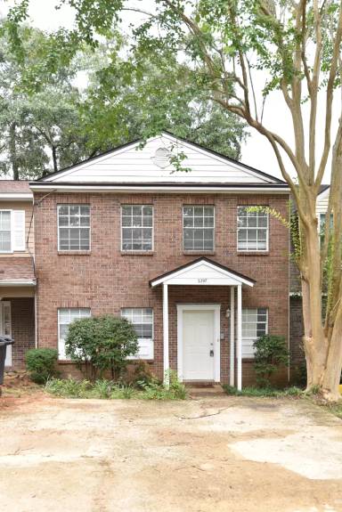 Main picture of 2397 Gregory Dr