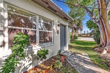 Main picture of 1231 Miami Rd