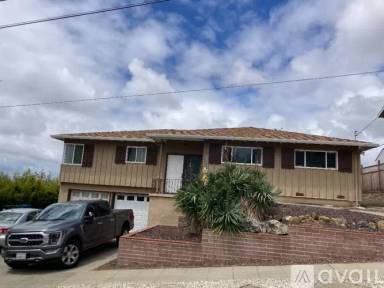 Main picture of 1174 Overlook Ave