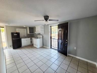 Main picture of 5403 Avenue Q 1/2