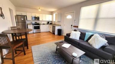 Main picture of 1509 E High St