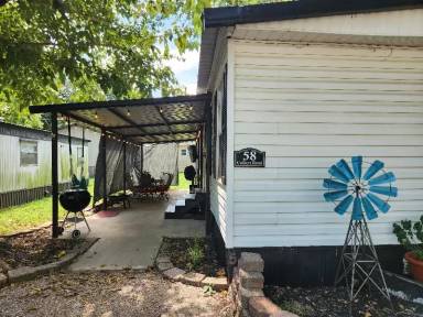 Main picture of 3939 Colbert Rd