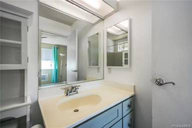 Main picture of 95-1037 Kuauli St
