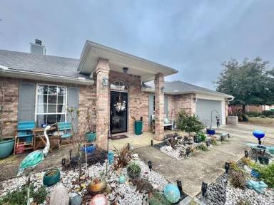Main picture of 4218 Shadow Ln