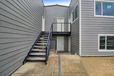 Main picture of 109 Anna Ct