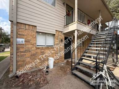 Main picture of 401 Pinchback Rd