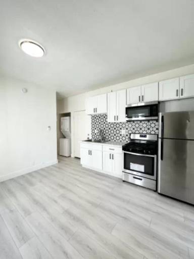 Main picture of 300 Patton St