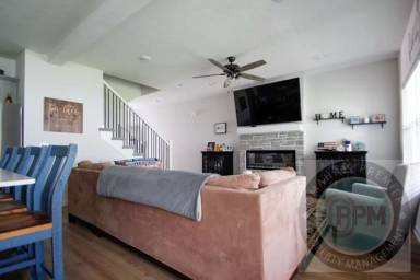 Main picture of 12219 S 111th Ave