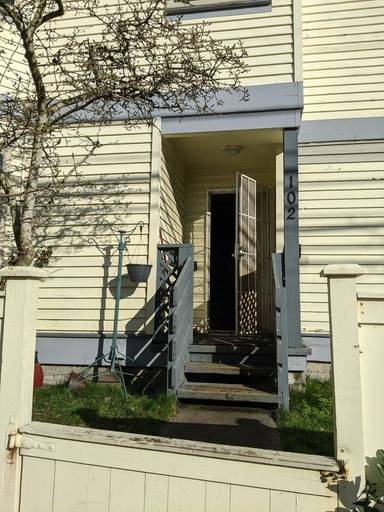 Main picture of 102 16th Ave