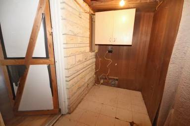 Main picture of 211 N Smith Rd
