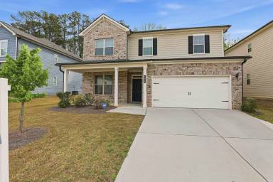 Main picture of 325 Caledonia Ct