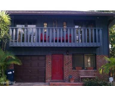 Main picture of 7822 SW 99th St