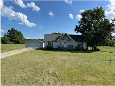 Main picture of 1089 Pickle Rd