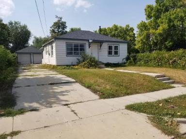 Main picture of 720 S Goshen St