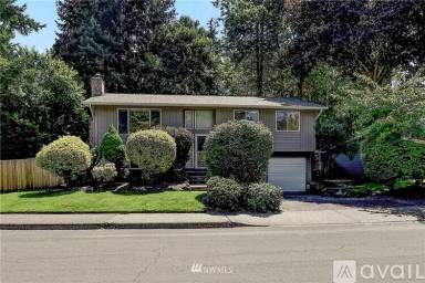 Main picture of 12700 98th Ave NE
