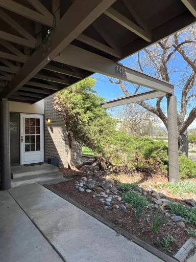 Main picture of 1401 Bradley Dr