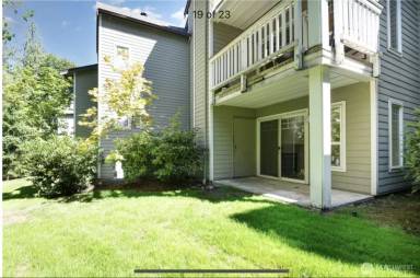 Main picture of 18501 SE Newport Way