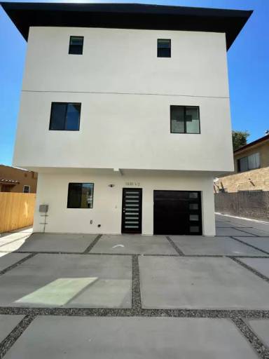 Main picture of 1830 Hauser Blvd