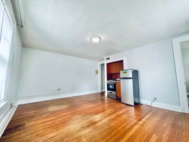 Main picture of 271 Crown St