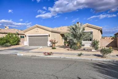 Main picture of 30212 Inverness Dr