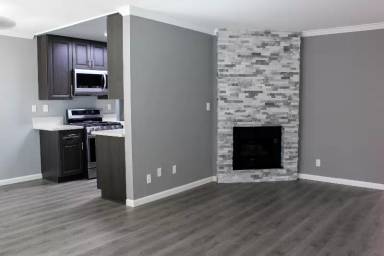 Main picture of 460 E Palm Ave