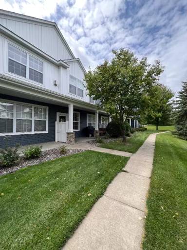 Main picture of 6841 Narcissus Ln N