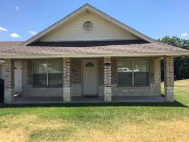 Main picture of 130 Satch Dr
