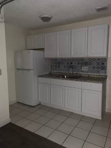 Main picture of 7002 Linda Vista Rd