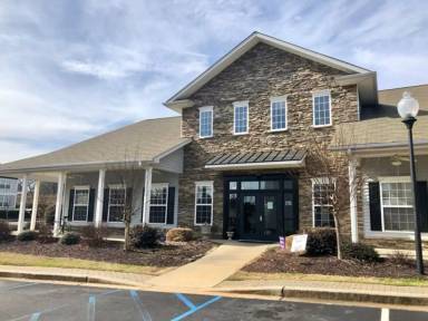 Main picture of 102 University Village Dr