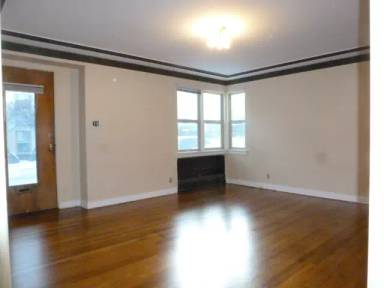 Main picture of 200 W Placer Ave