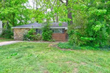 Main picture of 249 Shelburn Dr