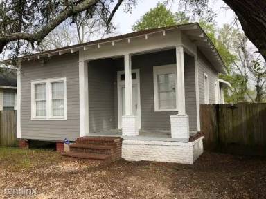 Main picture of 580 Peyton Dr