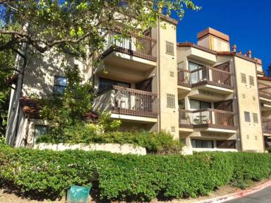 Main picture of 619 N Villa Way