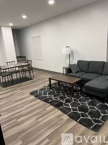 Main picture of 422 Harlan St